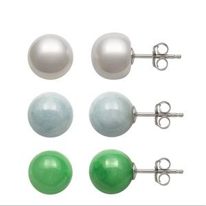 Jade stud earrings💚